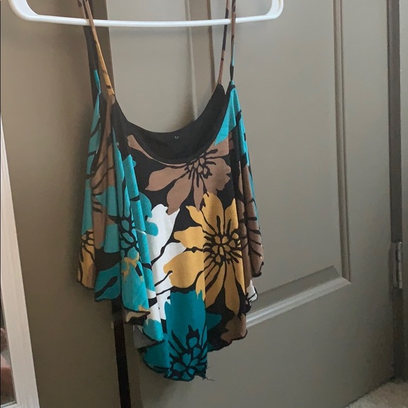 crop top - Picture 2 of 3